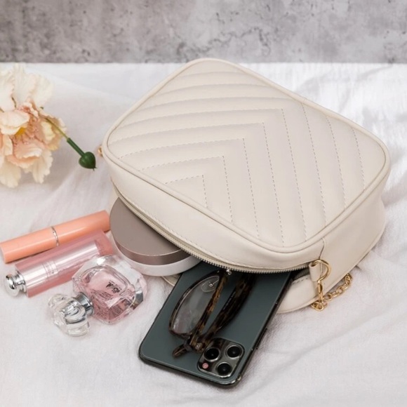 Small Beige Crossbody Bag - Picture 3 of 4